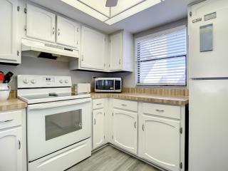Coastal Living at its Best Ocean View Castle Reef 409 - 1