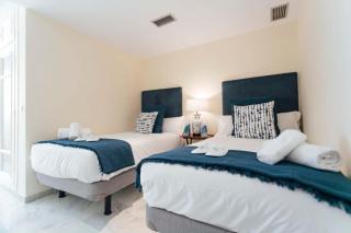 Wide and bright- 3Bd 2Bth- Arenal - Sevilla - 5