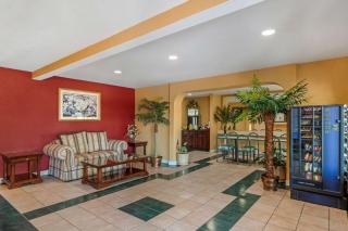Econo Lodge Union City - Atlanta South - 8