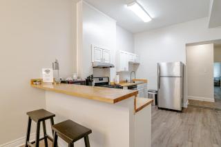 Newly Renovated Downtown Apartment in the Historic District, Quiet Street! - Mobile - 2