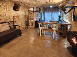 LE CAVERNACLE - Montrichard - 2