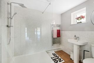 Brand New 1-Bed Flat Steps from Clifton NTU Campus - Nottingham - 1