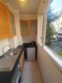 Château 5 min avec balcon et un Stationnement gratuit - 2