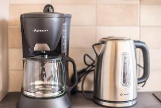 Over The Town Urban 1BR Apt. 7' to Thiseio Metro - 8