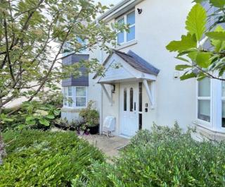 Compact Modern Apartment Single Person or Couple Only - Bangor - 3