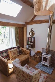 Nest Holiday Hideaway Dove Cottage-Beautiful Location in the Long Mynd Area of Outstanding Natural Beauty-WHIRLPOOL JACUZZI BATHS!! - Picklescott - 5