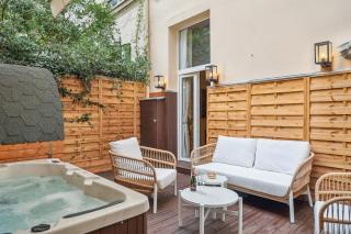 Suite luxueuse avec jardin privé Sauna et Jacuzzi - París - 8