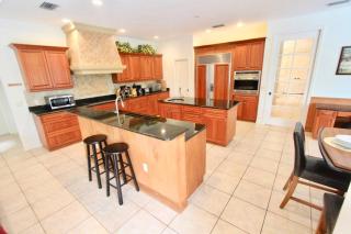 Tranquil Court Oasis - Sarasota - 2
