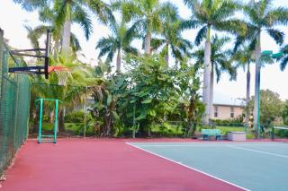 Tranquil Court Oasis - Sarasota - 2