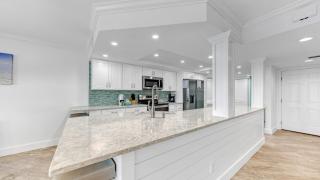 Inlet Reef 607 - Beach Front and Spacious with Free Beach Service - Destin - 1