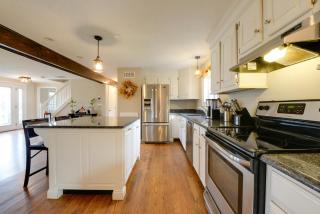 Spacious Oxford Home with Pool - 4 Mi to Lake! - - 2