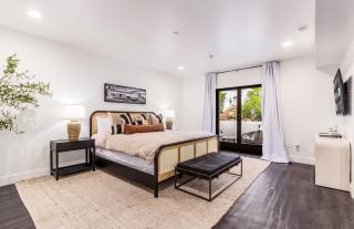 Live Above Shops and Restaurants in Oldtown Scottsdale - Scottsdale - 1