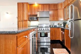 HUGE Open Concept Living in Best Location - San Francisco - 1