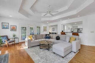 Savannah 5BR Pool, Jacuzzi, Firepit, Sports, Games - Savannah - 9