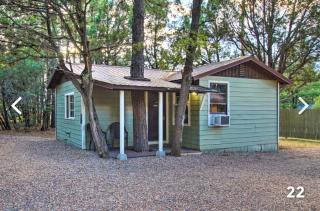 Hidden Rest Cabins and Resort - Lake of the Woods - 1