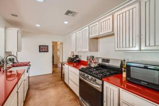 Casas Adobes with a Salt Water Pool - Tucson - 5