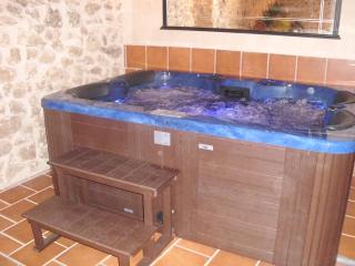 Casa Rural con Jacuzzi Taberna del Tio Pedro - Cabañas de Polendos - 2