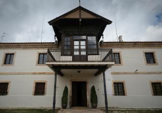 CASA RURAL PALACIO CONDE DE ALDANA con piscina entre encinares y dehesas - Terradillos - 0