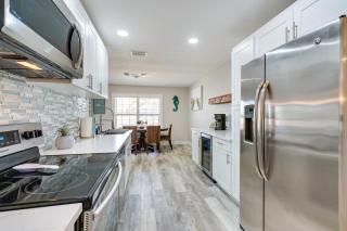 Hot Tub and Pool Cape Coral Oasis! - Cape Coral - 2