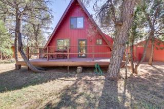 Decks and Fire Pit Rustic-Modern Overgaard Cabin! - Overgaard - 0