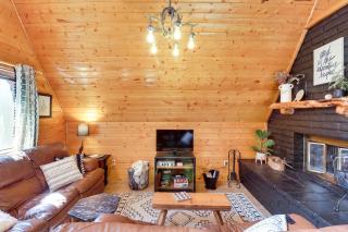 Decks and Fire Pit Rustic-Modern Overgaard Cabin! - Overgaard - 8