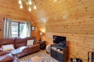Decks and Fire Pit Rustic-Modern Overgaard Cabin! - Overgaard - 7