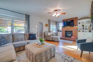 Charming Getaway, Walk to Windsor Lake and Downtown! - Windsor - 6