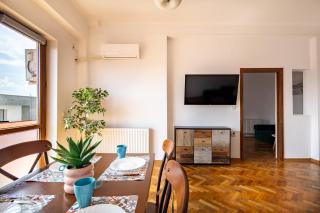 Downtown Victoria Apartments By CityBookings - Bucarest - 3