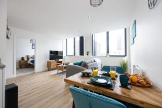 Luxurious Stylish Apartment in Old Trafford - 0