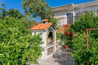 Apartments by the sea Seget Vranjica, Trogir - 1038 - 3