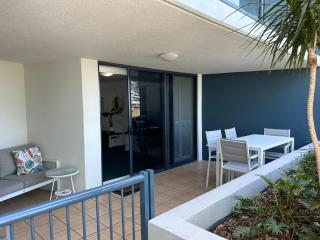 Prime Position – Dream Holiday Unit in Caloundra!! - Caloundra - 2