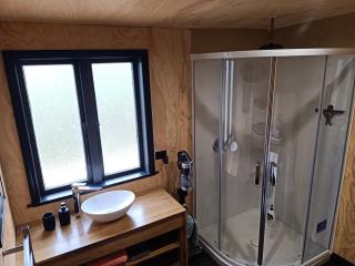 Renagour Cottage - Farmstay with Hot Tub! - Whanganui - 5