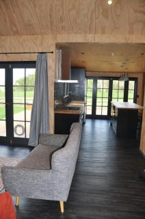 Renagour Cottage - Farmstay with Hot Tub! - Whanganui - 4
