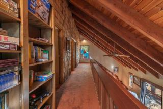 3BR Tahoe Donner Cabin with HOA Perks like Pools Hot-Tub Minutes to Trails Lake Golf - 5