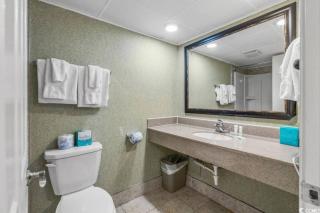 Oceanfront Studio Escape Waves at Your Doorstep 1106 - Myrtle Beach - 4
