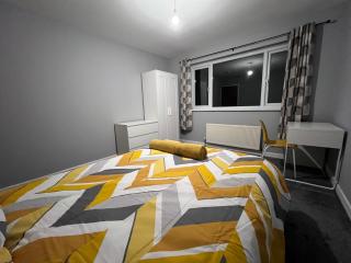 Modern Double Room With Free Parking & Fast WiFi 5 Mins To Warwick Uni - 9