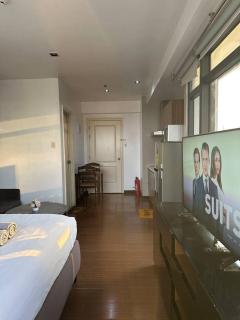 Homestyle Rare Find Corner Studio with 2 Balconies in The Gramercy Residences - Manila - 9