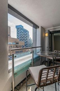 1 Bed Apt - Balcony - City View - Great Location - 9