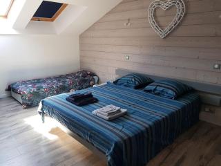 9 pers 160 M² +jardin- 10mn Nantes -30mn mer - Bouguenais - 6