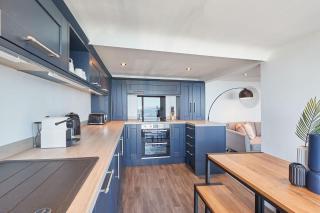 Celebration Apartments, Pier View Penthouse - Whitby - 1