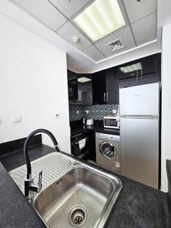 Luxury Botanica Apartment 67 - Dubai - 1