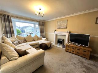 Tranquil 3-bedroom bungalow - - 4