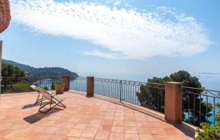 Villa la Malpagne, 400m2 les pieds dans l'eau - Rayol-Canadel-sur-Mer - 6