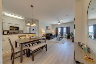Exquisite 2bdr Condo Near Disney - Orlando - 0