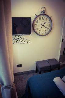 Warren Apartment - 1