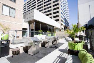 Elegance in Crystal City - Amazing Apartment with gym - 3