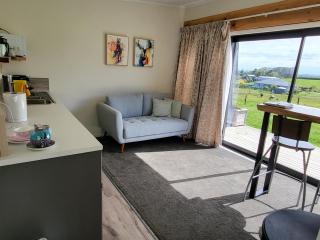 Tui Cottage - - 8