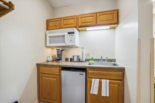 Cedarbrook Queen Studio 210 - Killington - 4