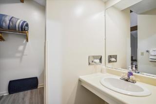 Cedarbrook Queen Studio 210 - Killington - 2