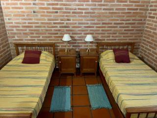 Pintoresca casa con pileta - 3